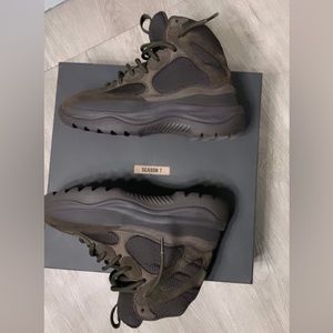 Yeezy season 7 desert oil boots